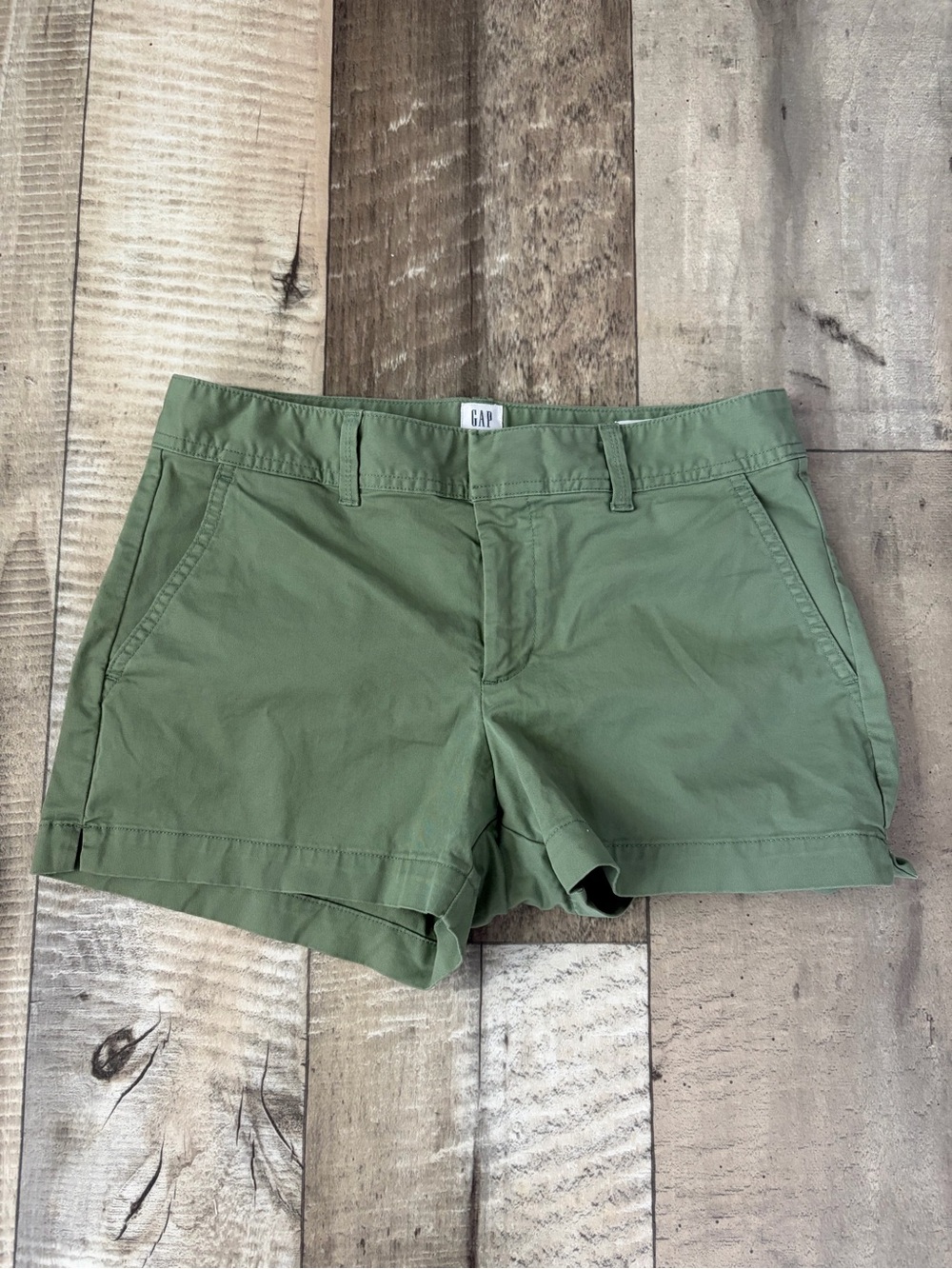 GAP Women's Olive Green High-Rise Chino Shorts